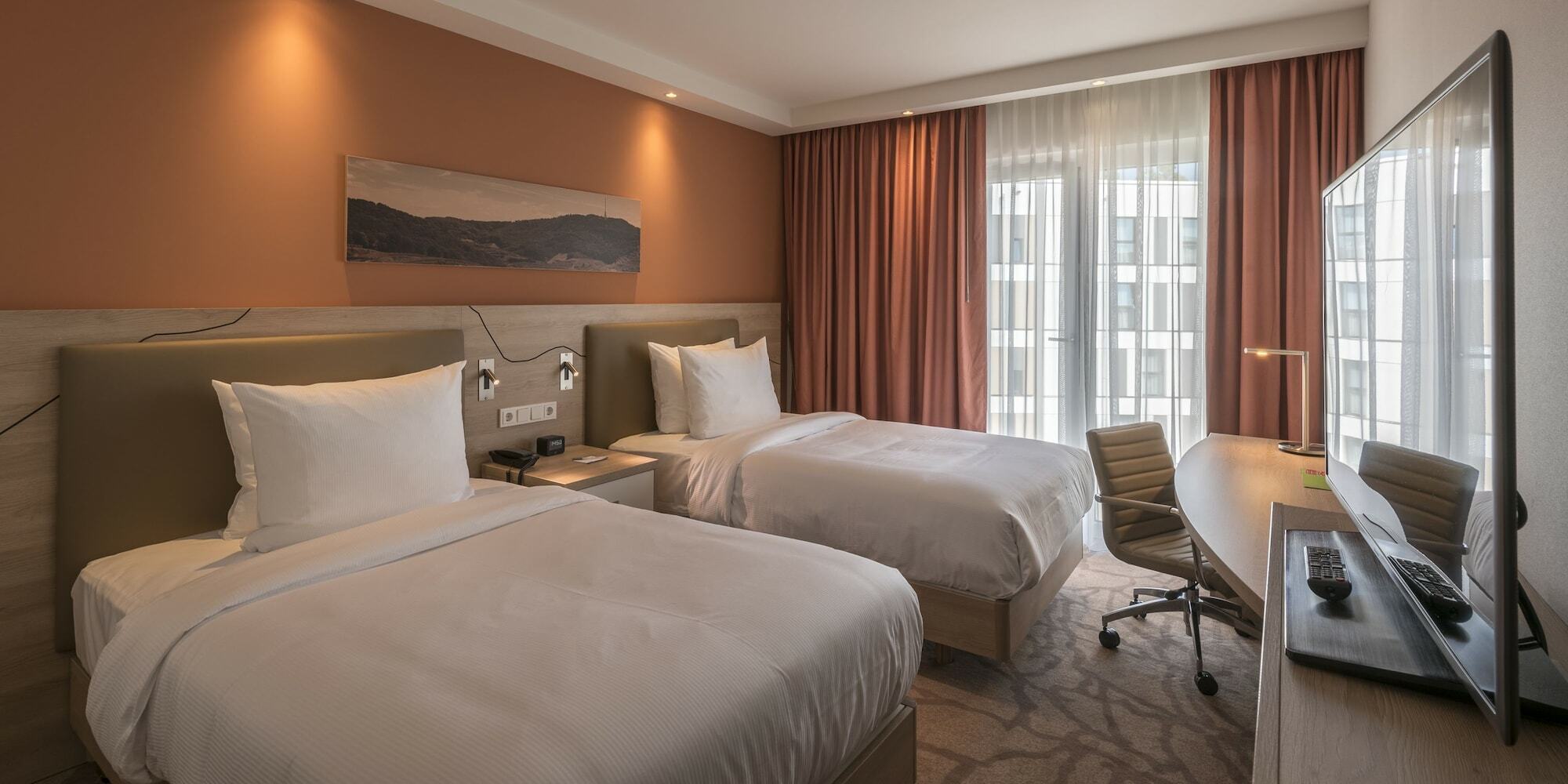 Hampton By Hilton Freiburg Hotel Bagian luar foto
